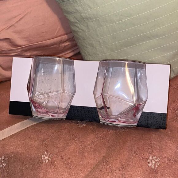 NWT! Rachel Zoe Pink Faceted Wine Gl… - Picture 8 of 9